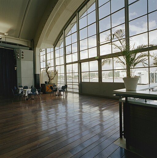 Interieur, glazen wand met uitzicht over het water, thans restaurant - Rotterdam - 20357503 - RCE